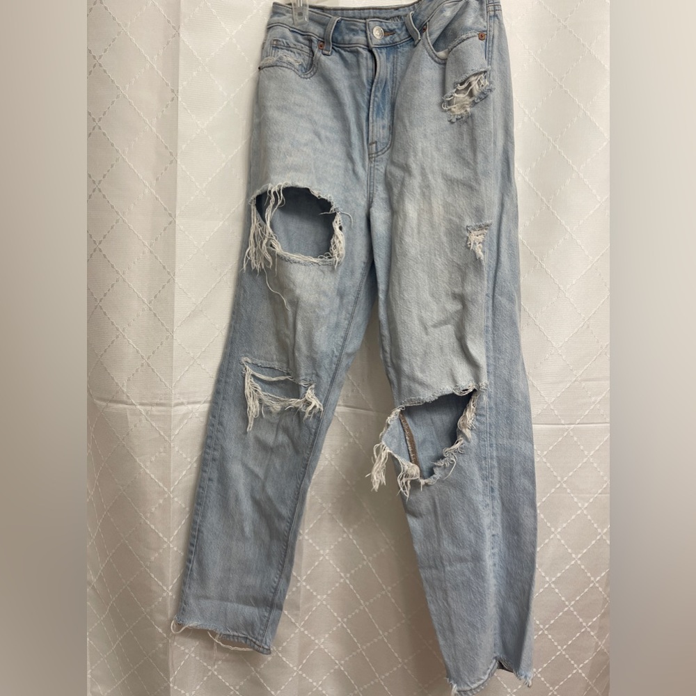American eagle distressed mom jeans
